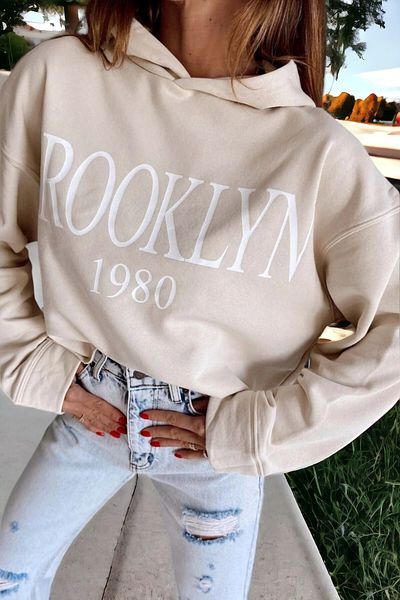 LEON CLUB Γυναικείο φούτερ σε μπεζ κείμενο Brooklyn με στάμπα Raster