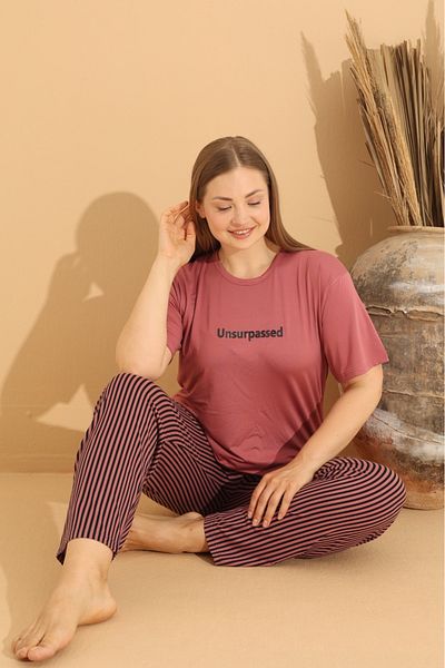 Temporium Plus Size Milan Fabric Pajamas Set - Short Sleeve and Printed