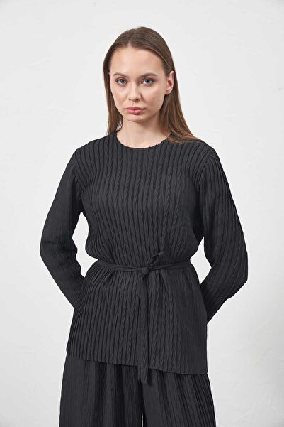 Mevra Чорна плісирована блузка