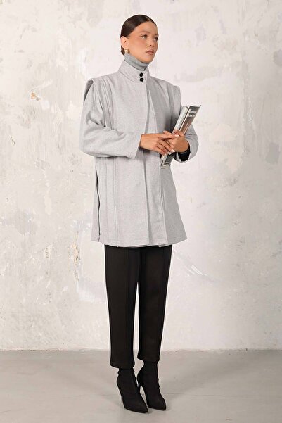 Melike Tatar 32-6501 Model GRAY Short Stamp Coat