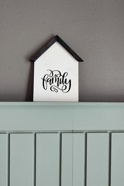 Wooden Factory Monopoly and Family Free in Your Home, Magnificent Decorative House Shaped Painting