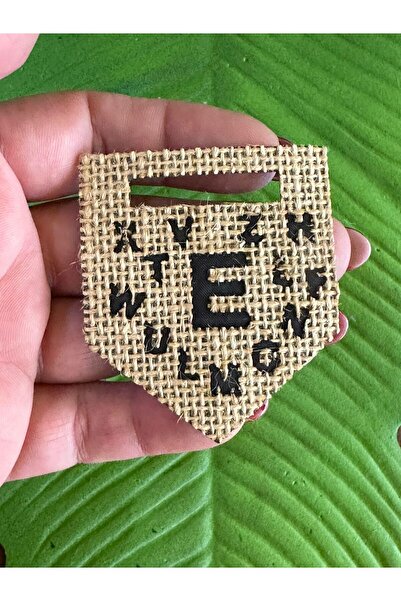 Gönülden Tasarım 6x5 cm Pleteno slovo E - Crni odjevni dodatak koji se lepi p...