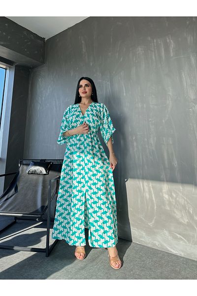 kamacibutik Rochie de vară din viscoză cu modele etnice cu guler dublu - Detaliu cu mânecă liliac și cu fante
