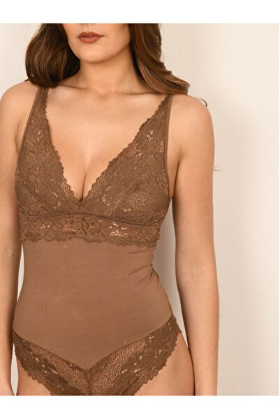 BICCA Серия Elysia Боди с дантела Дантелени детайли Секси бебешка рокля с копчета Боди с копчета Кафе