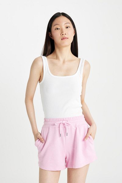 DeFacto Kurze Basic-Shorts mit normaler Passform und normaler Taille C7600ax24sm