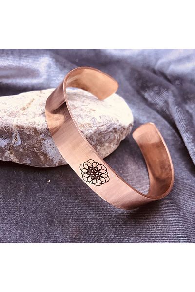 ajda's Symbolic Flower of Life Patterned Pure Copper Bracelet
