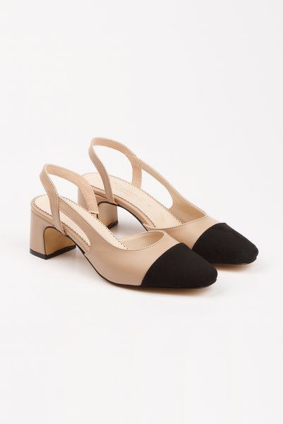 PASSAGE SHOES صندل نسائي بكعب سميك ومغلق من الأمام 3082