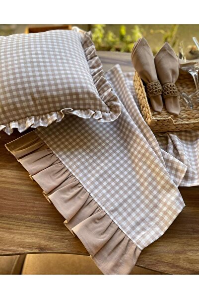 DESİGNBYASYAA FIRFIRLI PÖTİKARELİ RUNNER VE PEÇETE TAKIMI