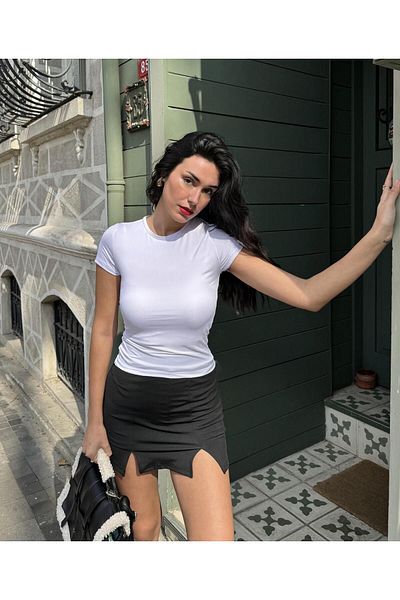 minaaise White Crew Neck Short Sleeve Slimfit Basic Body 27132