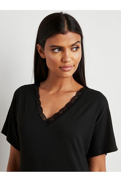 Styli Lace Trim V Neck Nightie with Slit Hem