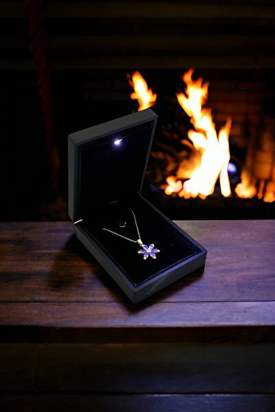 ELSA (IŞIKLI KUTULU)925 Ayar Gümüş Ametist Taşlı Lotus Çiçeği Kadın Kolye