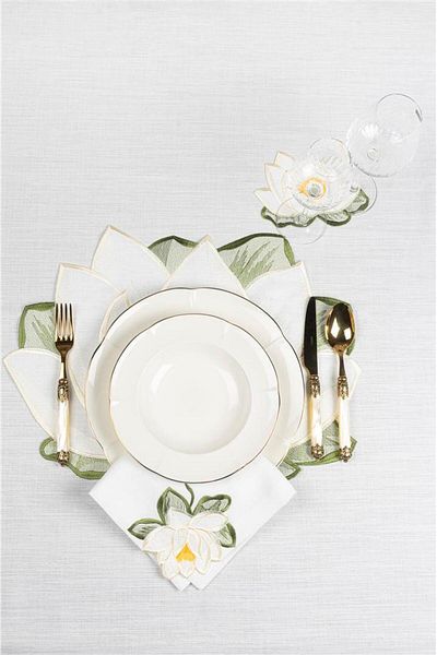 Mikasa Moor Lotus 6-Piece American Service 40x50