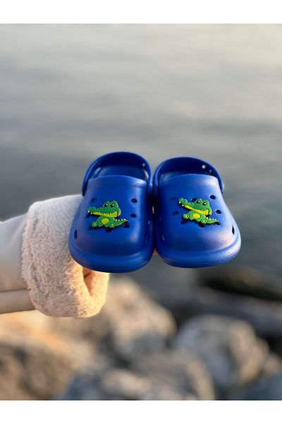 Bold Boutique Stylish Children's Crocs - Non-Slip Home Slippers, Sea and Pool Bathroom Slippers