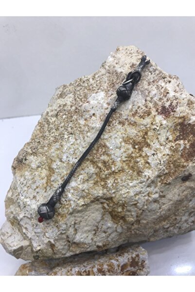 KAZZAZE Ball End Claret Red Beaded Single Oxidized Tassel