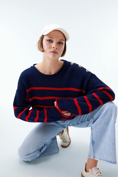 DeFacto Relaxed Cut Crew Neck Sweater - Z9077az23wn