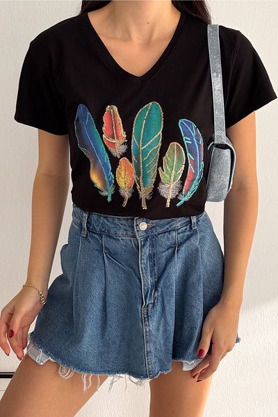 FEMELLE Tricou negru cu decolteu în V cu ciucuri cu paiete - 100% bumbac