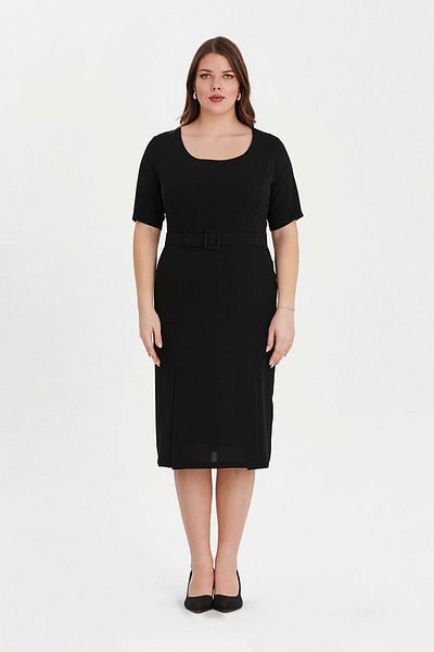 EVEN plus size فستان أسود بحزام مقاس كبير