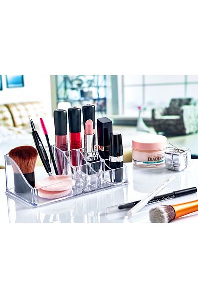 Lucena Pyramid Makeup Organizer