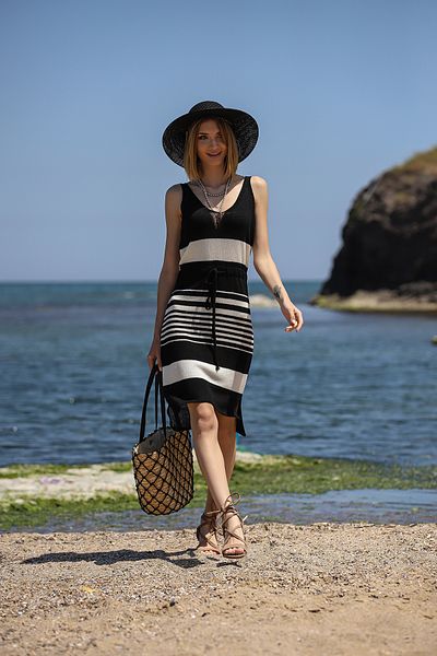 AVORWE Rochie din tricot cu dungi în față și în spate