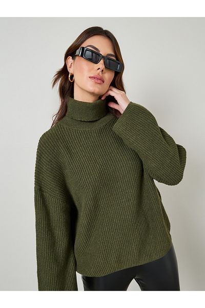 Styli Oversized Chunky Knit Turtle Neck Sweater