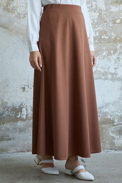 InStyle Dvojitá pletená sukně v hnědé barvě