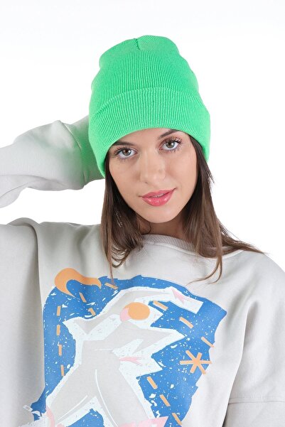 Ritagarcia Жіноча зелена трикотажна шапка з рівним згином Basic