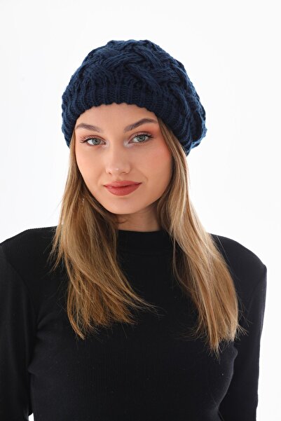 Ritagarcia Beretă bleumarin tricotată cu două straturi