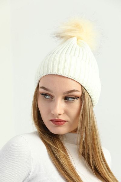 Ritagarcia Women's Ecru Winter Pompom Knitwear Beret