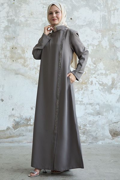 InStyle Μπεζ Ferace - Γιακάς και Μπροστινή Ρόμπα με Πέτρα Λεπτομέρεια