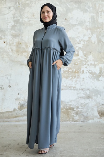 InStyle Сірий плащ - з бахромою ззаду та збірками