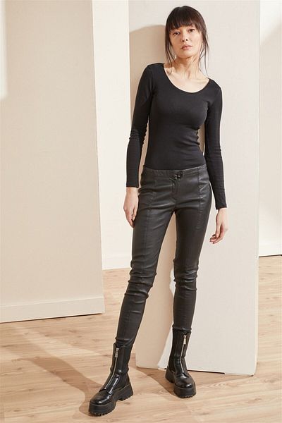 Deriderim Black Women's Leggings Unlined Front Zipper Buttoned Pocketless Skinny Leg Genuine Stretch Leather Trousers