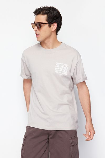 Trendyol Collection Γκρι υπερμεγέθη τυπωμένο βαμβακερό μπλουζάκι - TMNSS24TS00015