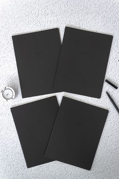 Matt Notebook 18x24'cm Set de 4 caiete Cusut croitor cu rigle Negru