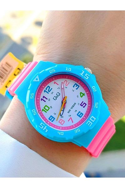 Q&Q Silicone Cord 10 Bar Waterproof Unisex Kids Wristwatch Vr19j014y-a
