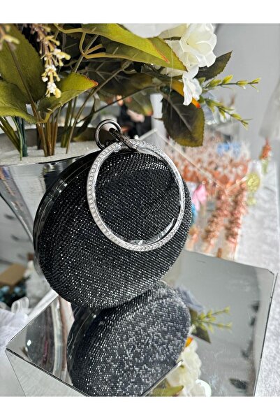 Blacktavern حقيبة فستان سهرة بمظهر دائري مع حزام مختلف وأنيق