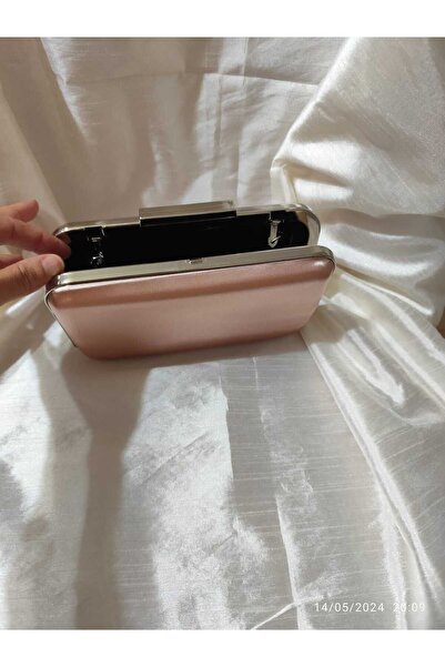 lowell bag Geantă pentru rochie de seară din satin Lowell sezon nou - Design elegant