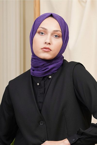 Loryan Cotton Jacquard Shawl - Plum Patterned Logo