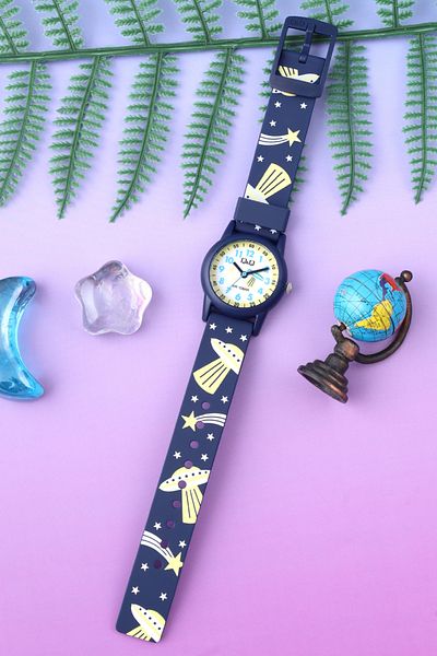 Q&Q 10 ATM Waterproof Blue Spaceship Pattern Kids Wristwatch