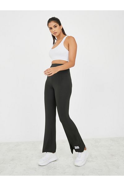 Styli Cut Out Back Detail Sports Bra