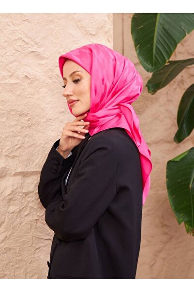 FRESCO SCARFS وشاح حجاب حريري فوشيا - جاكار بنمط هاوندزتوث