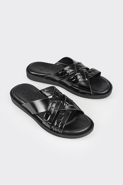 Elle Shoes شبشب رجالي من الجلد الأسود