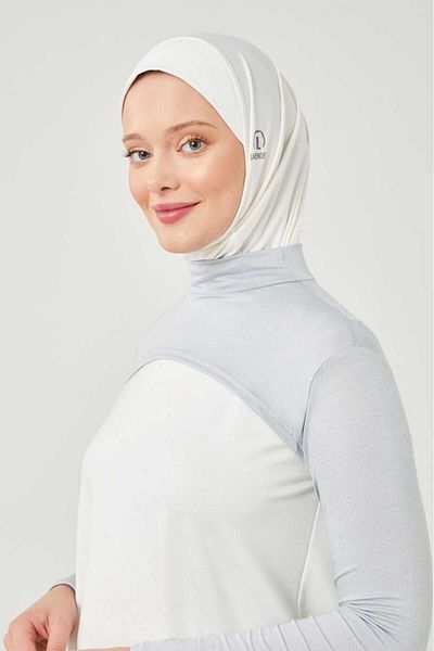 Melodi Scarf Gray Turtleneck Neck Collar Sleeve
