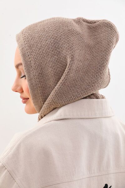 Ritagarcia Strunová dámská čepice Kukla