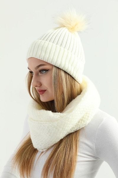 Ritagarcia Set tricotaje de damă ecru beretă cu pompon și guler tricotat