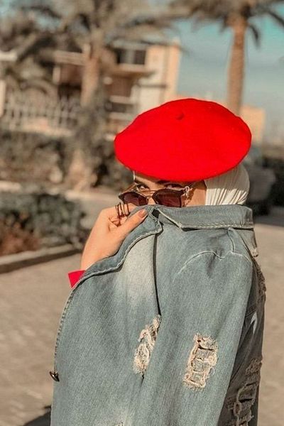 Ritagarcia قبعة الرسام الفرنسي باللون الأحمر