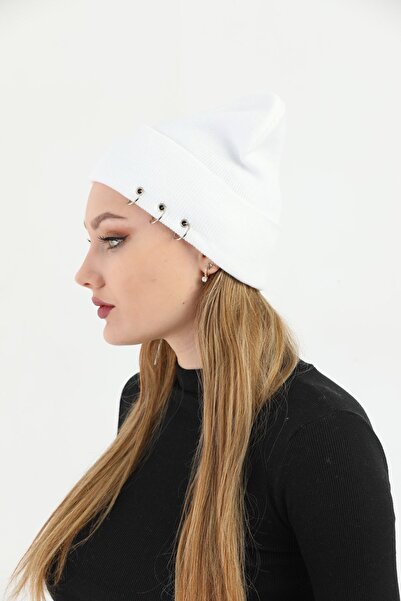 Ritagarcia Women's White Piercing Winter Beret