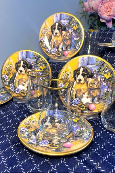 DECOSTYLE 12 Piece Patterned Matte Gold Tea Set with Ceramic Plate