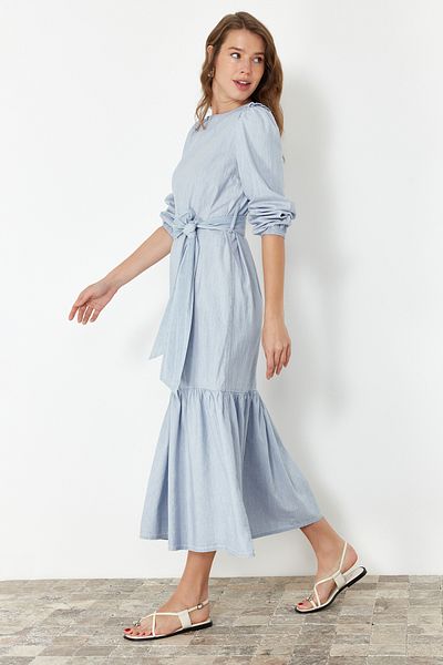 Trendyol Collection Rochie midi din denim albastru deschis cu curea TWOSS24EL01008