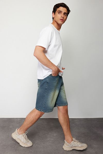 Trendyol Collection Φαρδιά κοψίματα μπλε τζιν τζιν σορτς - Loose Distressed TMNSS24SR00073