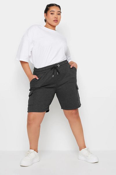Stil Diva Plus Size Loose Fit Jogger Shorts with Pockets and Smocked Waist303196